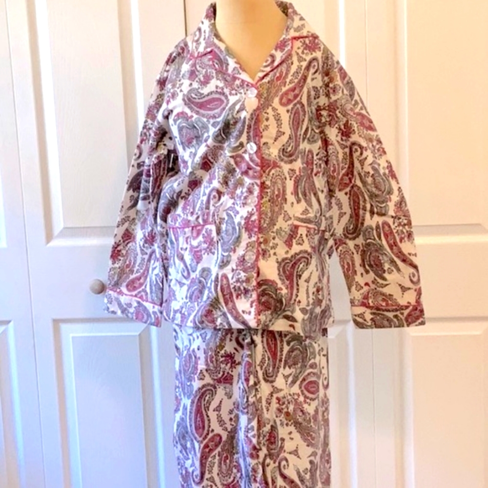 Aegean Apparel Pajama Set-Small -Cotton Flannel- White W/Pink, Black & Gold